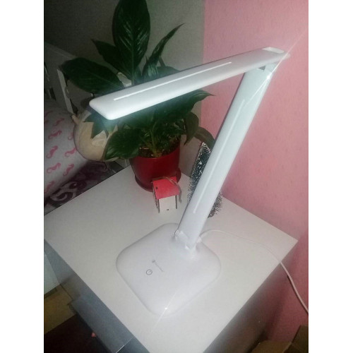 Настольная диммируемая сенсорная лампа ElectroHouse LED 11Вт белая Настольная диммируемая сенсорная лампа ElectroHouse LED 11Вт белая